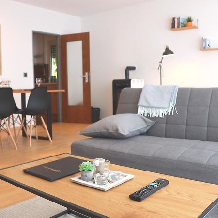 Cozy Apartment mit Sonnenterrasse, Ofen&Netflix Melschede Exterior foto